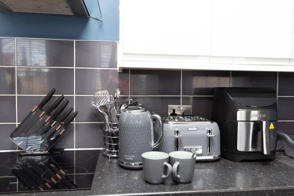 Lavish 2Bed Apartment In The Heart Of Birkenhead Extérieur photo