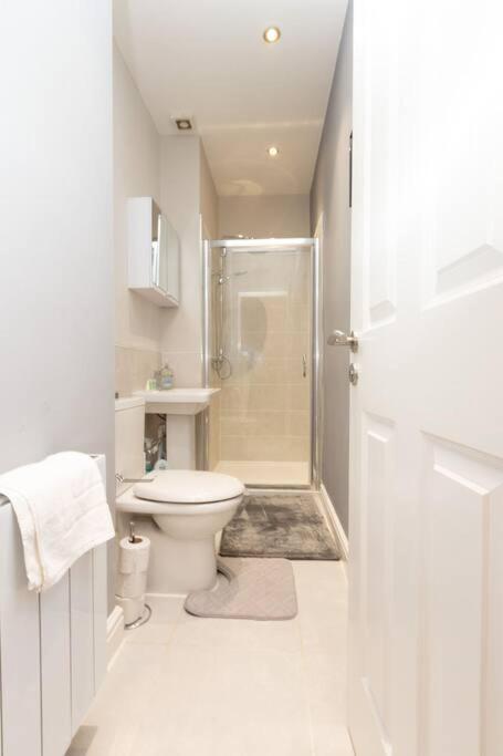 Lavish 2Bed Apartment In The Heart Of Birkenhead Extérieur photo