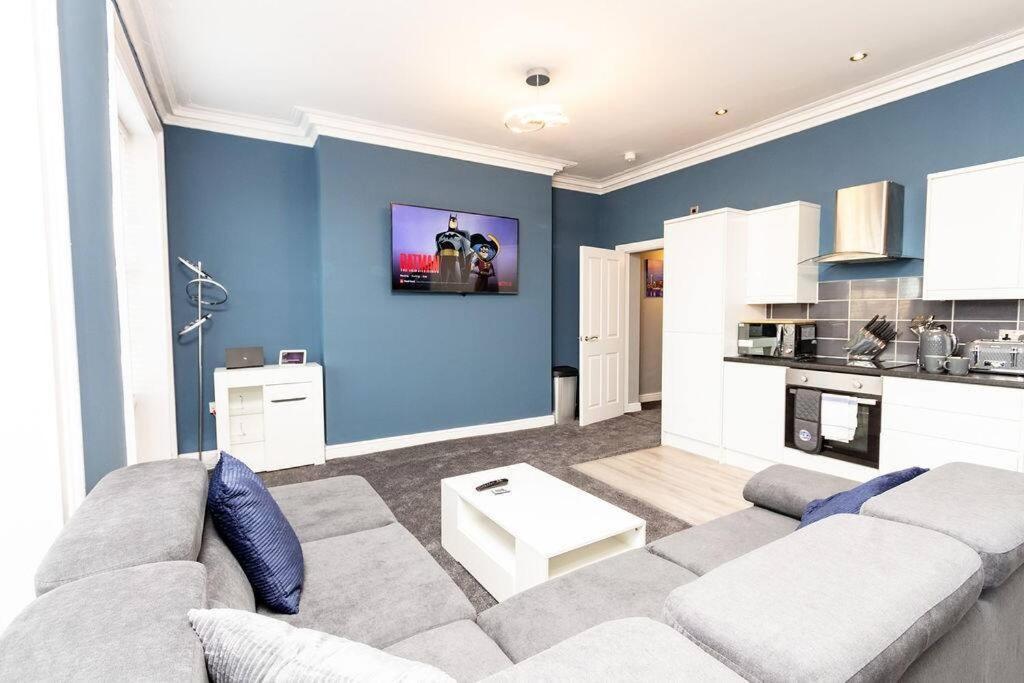 Lavish 2Bed Apartment In The Heart Of Birkenhead Extérieur photo