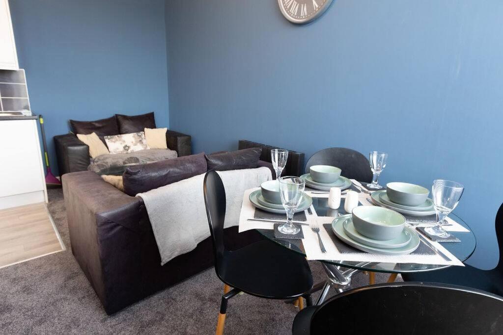 Lavish 2Bed Apartment In The Heart Of Birkenhead Extérieur photo